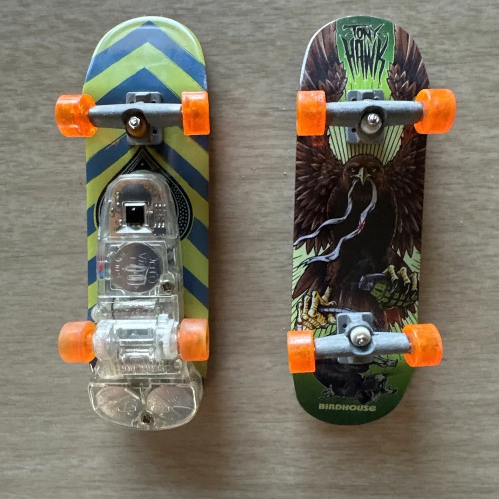 Tony Hawk Circuit Boards Birdhouse Skateboard Finger Board RARE